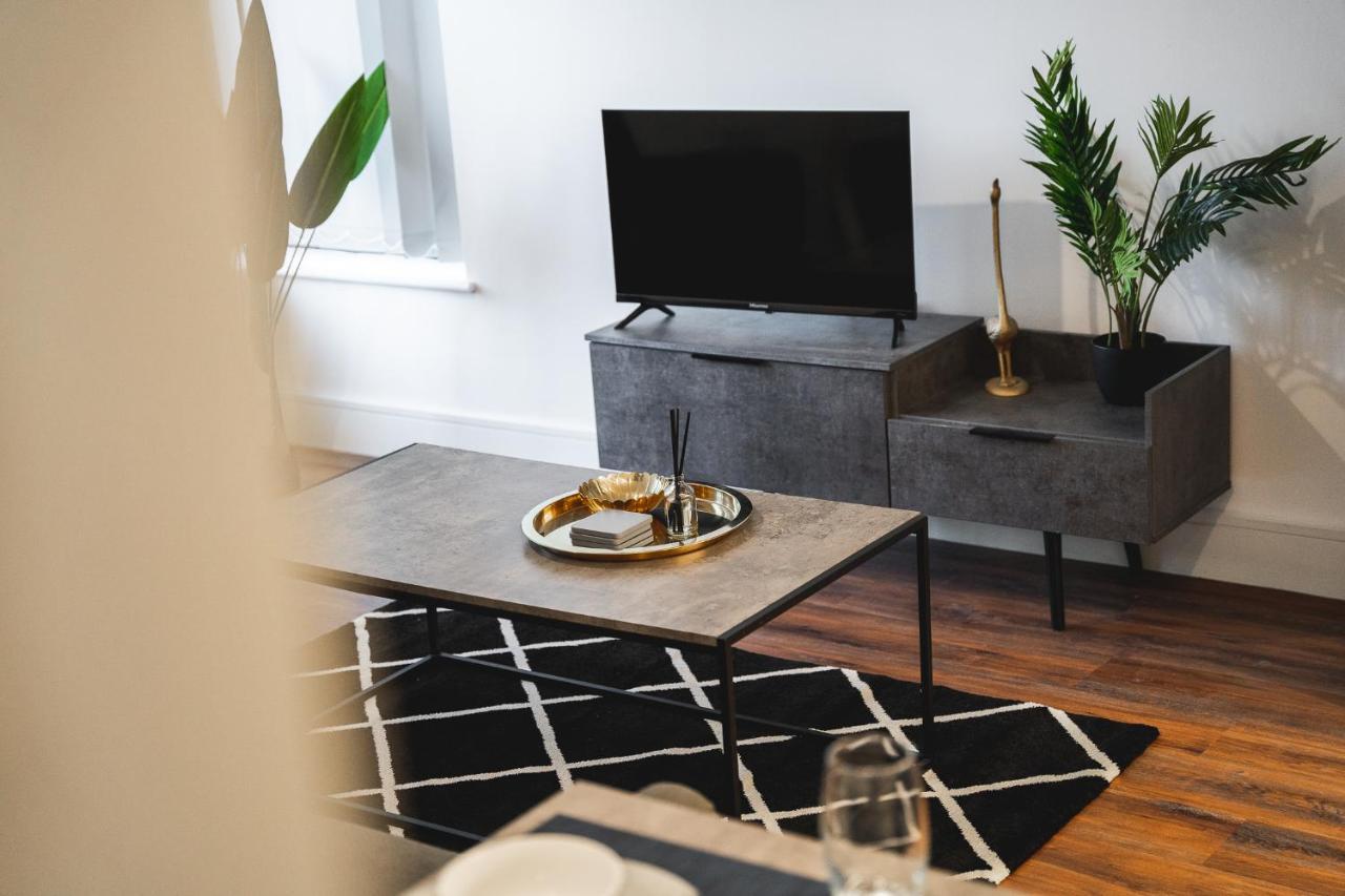 Modern 2-Beds - City Centre - Free Wi-Fi - New - Sheffield Bagian luar foto